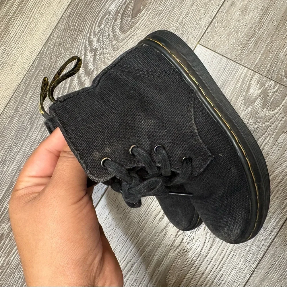 N/A both pairs